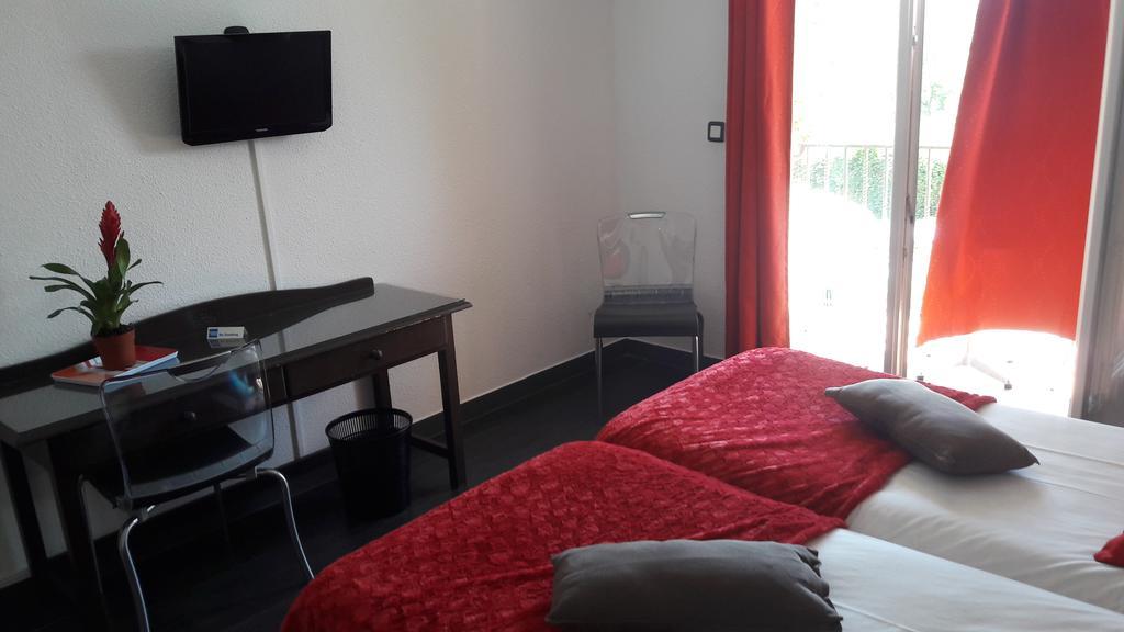 Le Neoulous Le Boulou Exterior foto